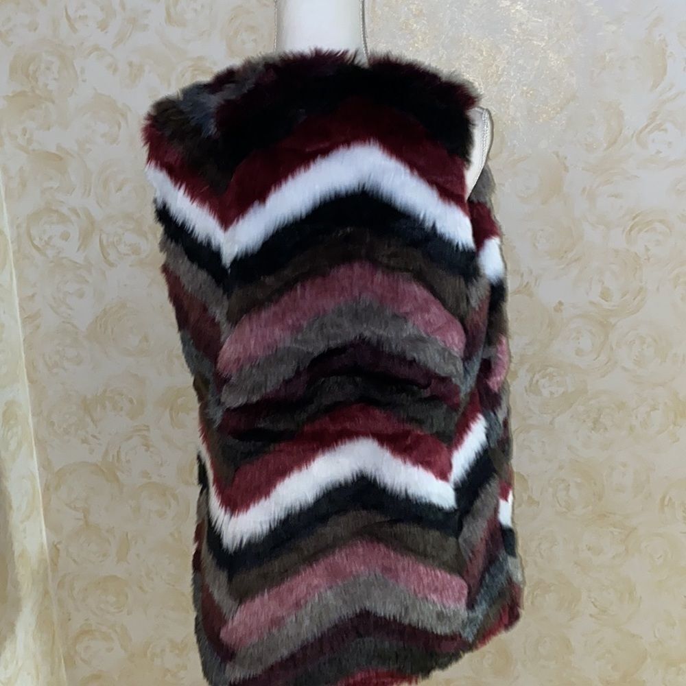 Fever Multicolored Chevron Vest!! - Picture 3 of 5